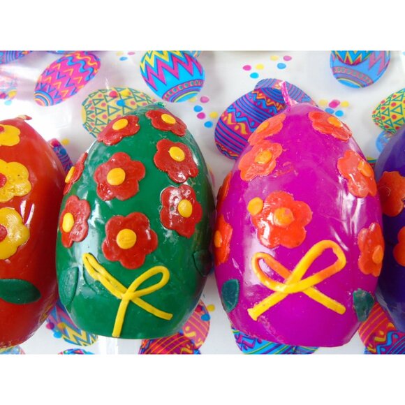 Vintage 1970's 5 Easter Egg Shaped Candles Handmade Wax Flowers Leaves Bow - Picture 5 of 6